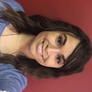 Meet your Posher, Caroline